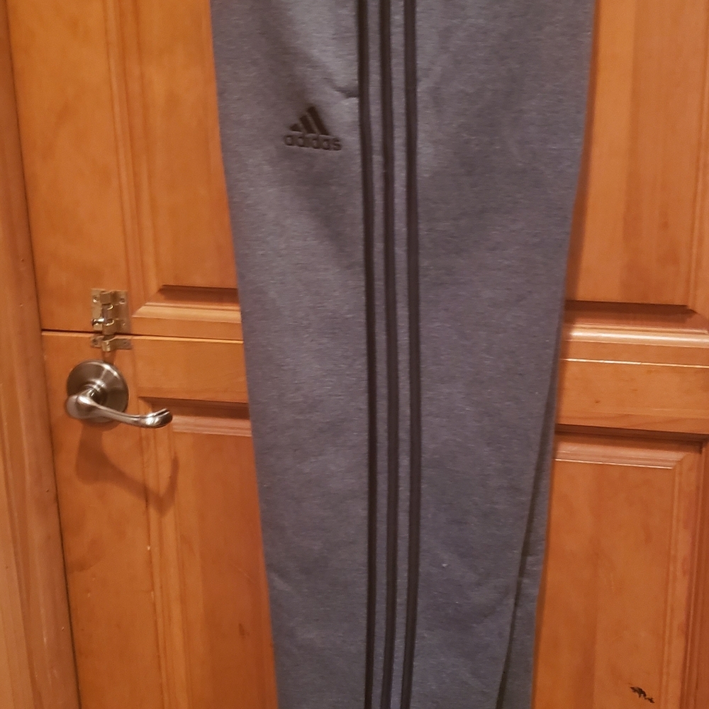 Adidas Mens M sweats